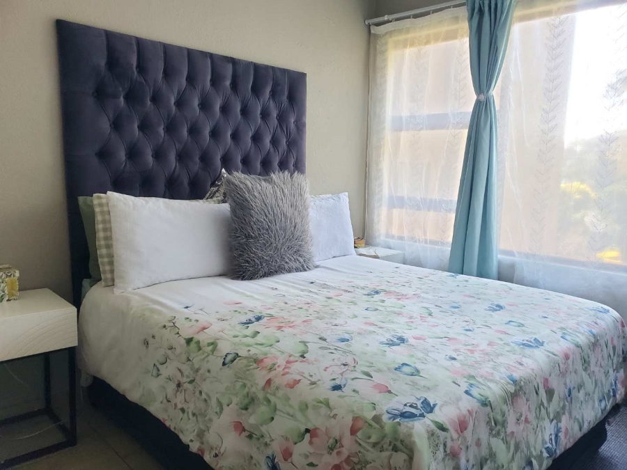 2 Bedroom Property for Sale in Wilro Park Gauteng