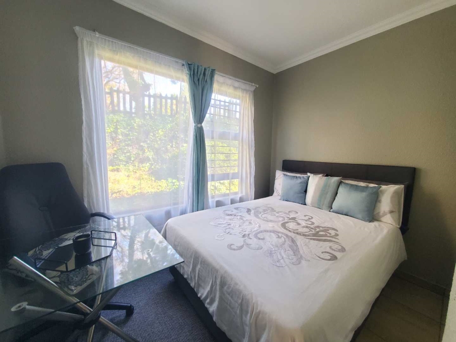2 Bedroom Property for Sale in Wilro Park Gauteng