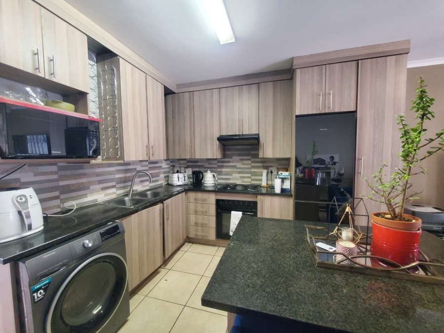 3 Bedroom Property for Sale in Ruimsig Gauteng