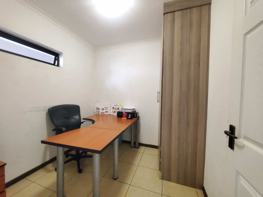 3 Bedroom Property for Sale in Ruimsig Gauteng