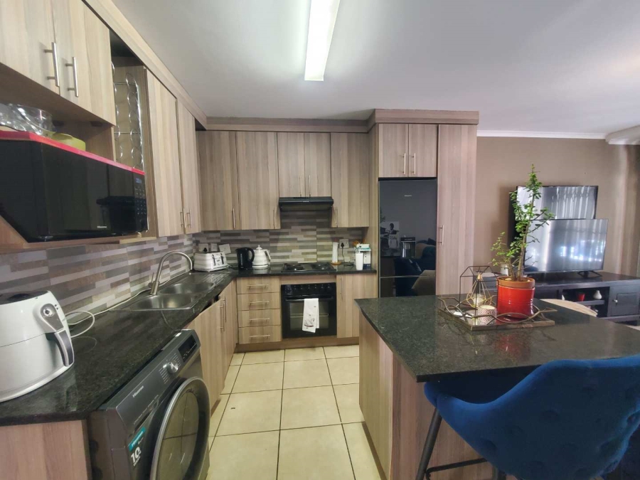 3 Bedroom Property for Sale in Ruimsig Gauteng