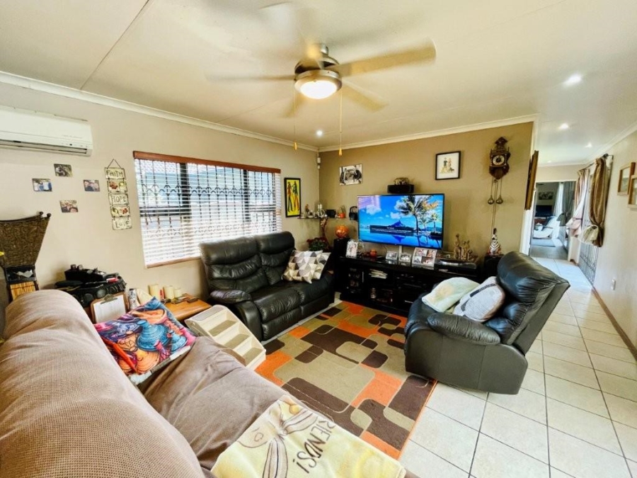 3 Bedroom Property for Sale in Brackenhurst Gauteng