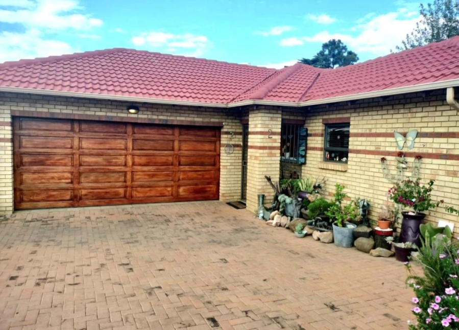 2 Bedroom Property for Sale in New Market Gauteng
