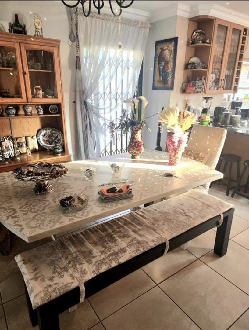 2 Bedroom Property for Sale in New Market Gauteng