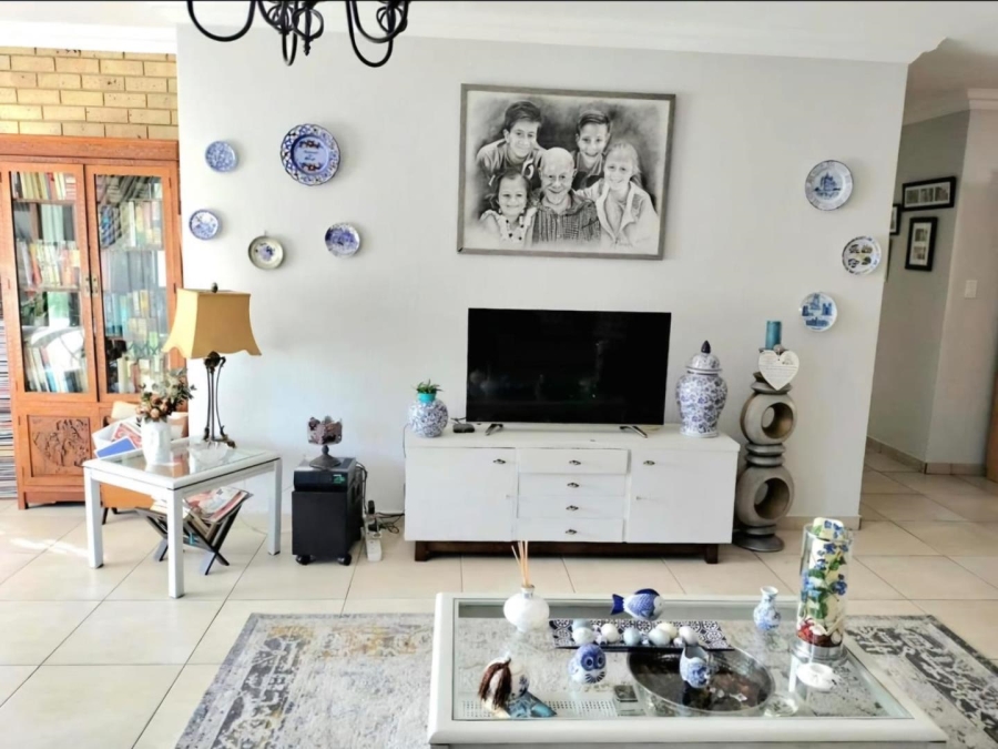2 Bedroom Property for Sale in New Market Gauteng