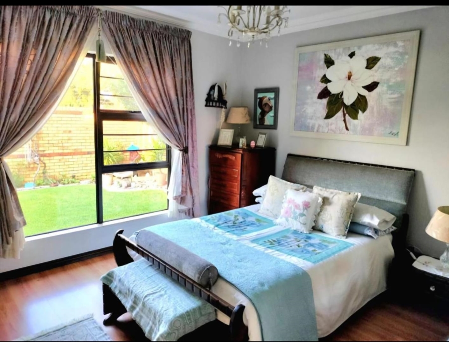 2 Bedroom Property for Sale in New Market Gauteng