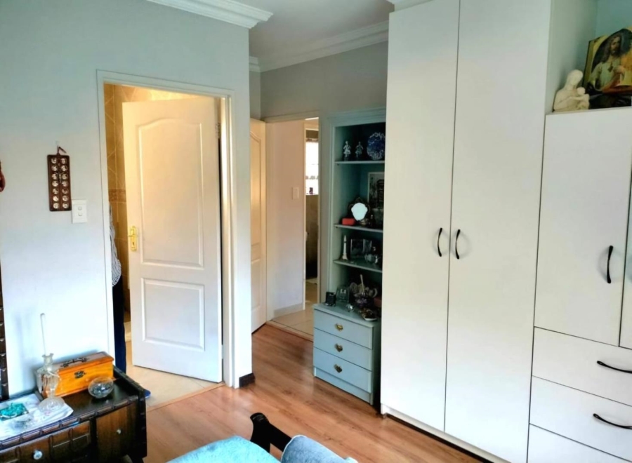 2 Bedroom Property for Sale in New Market Gauteng