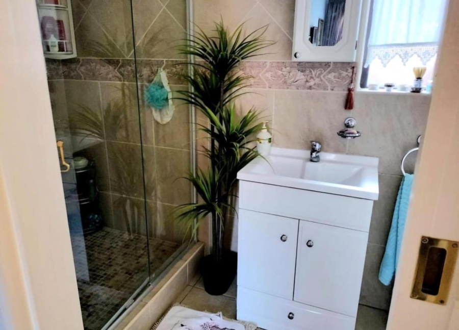 2 Bedroom Property for Sale in New Market Gauteng