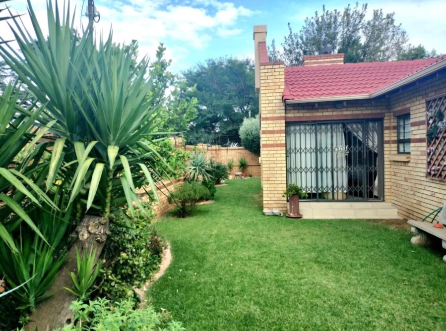 2 Bedroom Property for Sale in New Market Gauteng