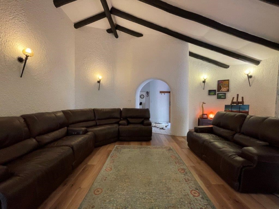 3 Bedroom Property for Sale in Albemarle Ext 2 Gauteng