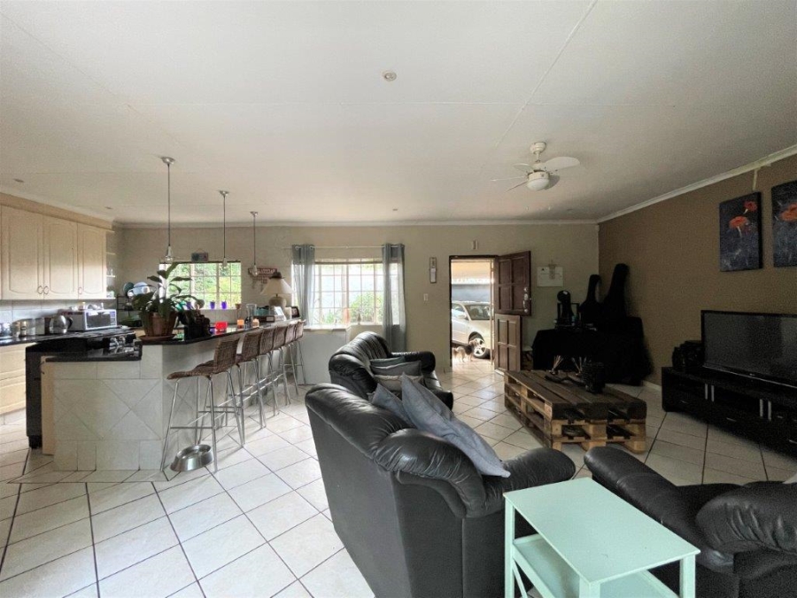 3 Bedroom Property for Sale in Albemarle Ext 2 Gauteng