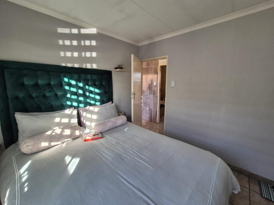 2 Bedroom Property for Sale in Sky City Gauteng