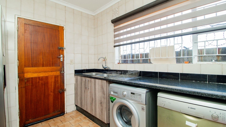 3 Bedroom Property for Sale in Bakerton Gauteng