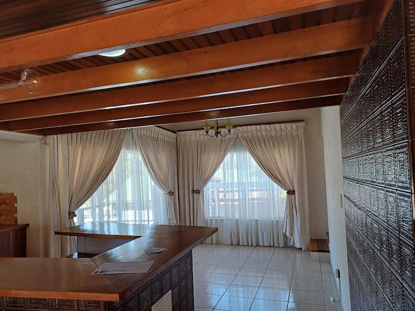 4 Bedroom Property for Sale in Mondeor Gauteng