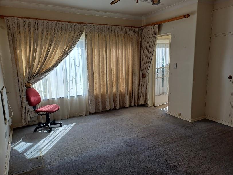 4 Bedroom Property for Sale in Mondeor Gauteng