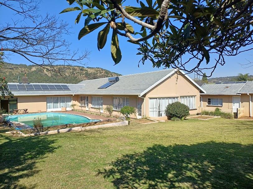 4 Bedroom Property for Sale in Mondeor Gauteng