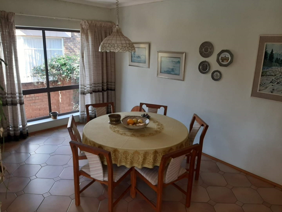 4 Bedroom Property for Sale in Glenvista Ext 5 Gauteng