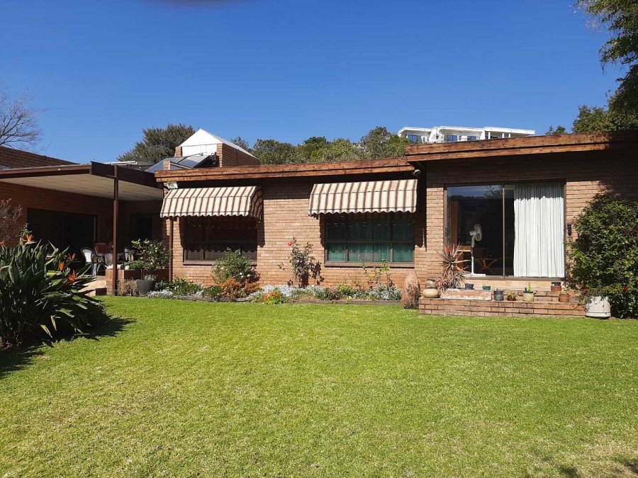 4 Bedroom Property for Sale in Glenvista Ext 5 Gauteng