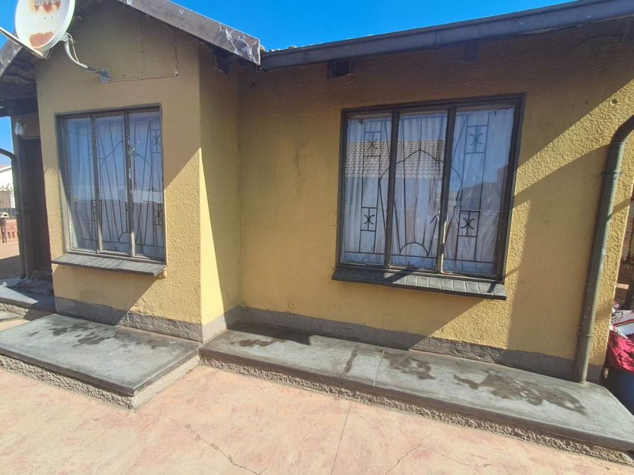 2 Bedroom Property for Sale in Soshanguve GG Gauteng