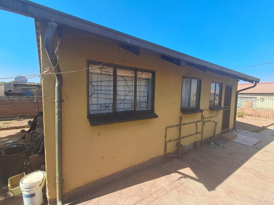 2 Bedroom Property for Sale in Soshanguve GG Gauteng