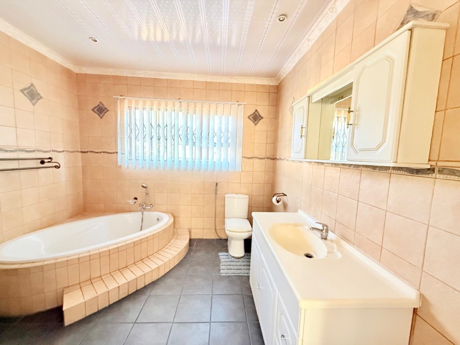 4 Bedroom Property for Sale in Eden Glen Gauteng