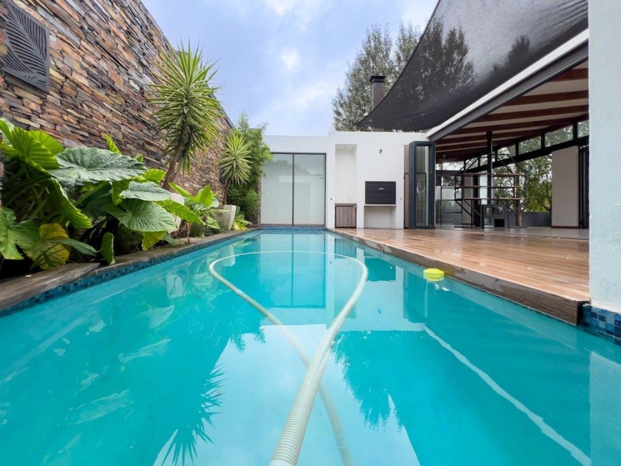 4 Bedroom Property for Sale in Midstream Ridge Gauteng
