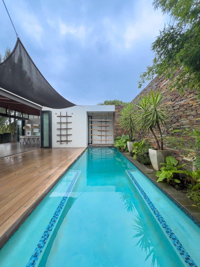 4 Bedroom Property for Sale in Midstream Ridge Gauteng