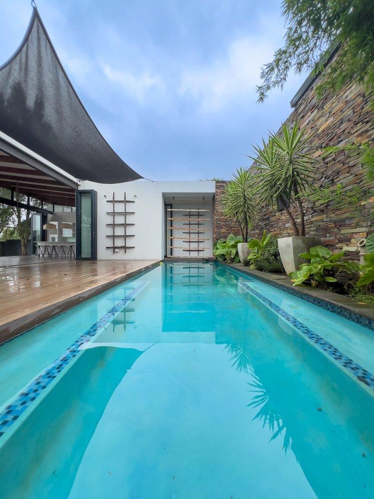 4 Bedroom Property for Sale in Midstream Ridge Gauteng