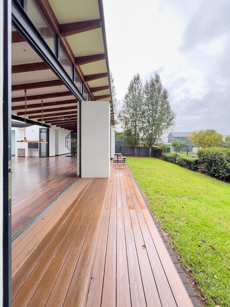 4 Bedroom Property for Sale in Midstream Ridge Gauteng
