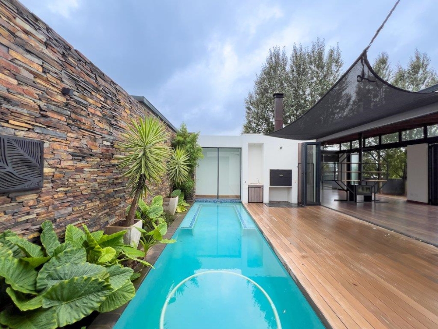 4 Bedroom Property for Sale in Midstream Ridge Gauteng