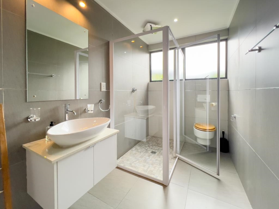 4 Bedroom Property for Sale in Midstream Ridge Gauteng