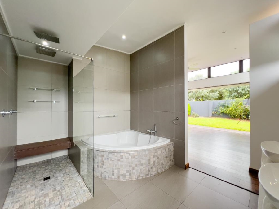 4 Bedroom Property for Sale in Midstream Ridge Gauteng