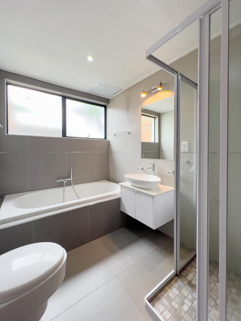4 Bedroom Property for Sale in Midstream Ridge Gauteng