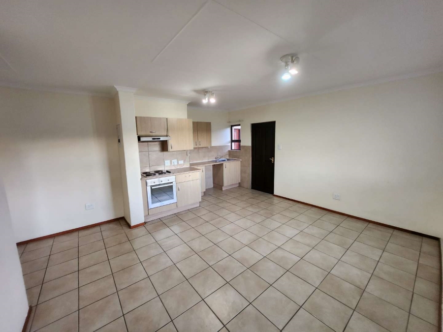 To Let 1 Bedroom Property for Rent in Noordhang Gauteng