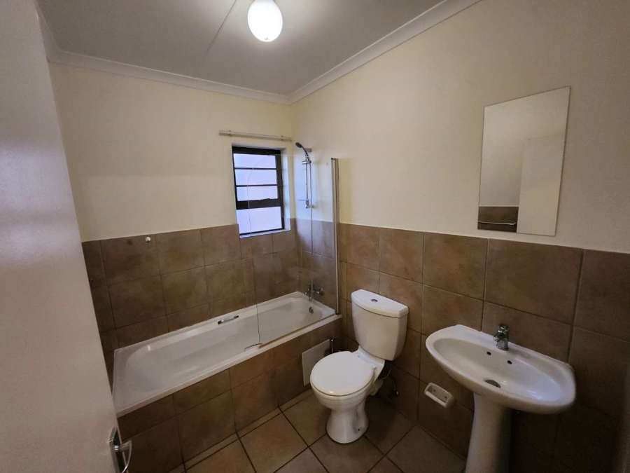 To Let 1 Bedroom Property for Rent in Noordhang Gauteng