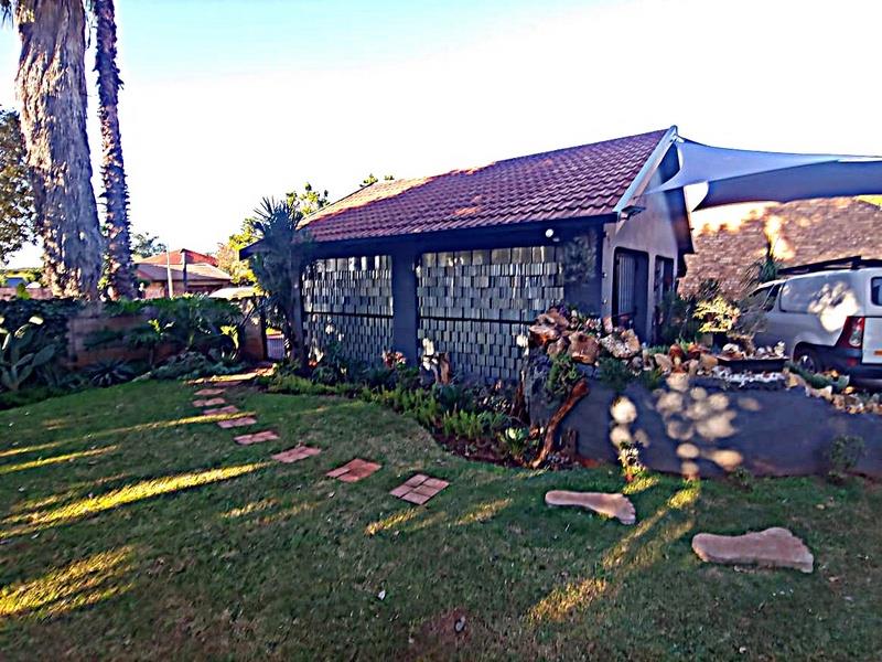 2 Bedroom Property for Sale in Doornpoort Gauteng