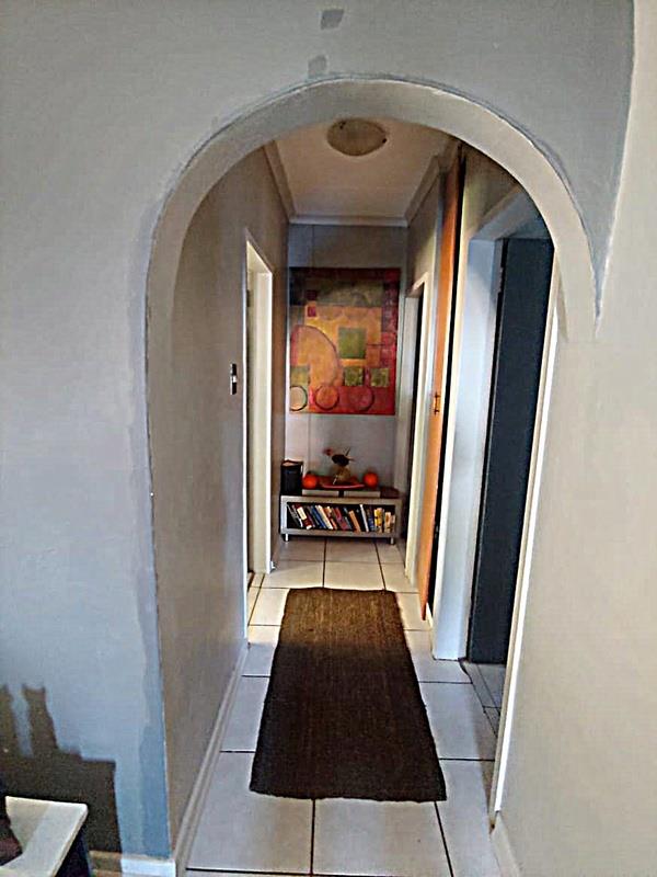 2 Bedroom Property for Sale in Doornpoort Gauteng
