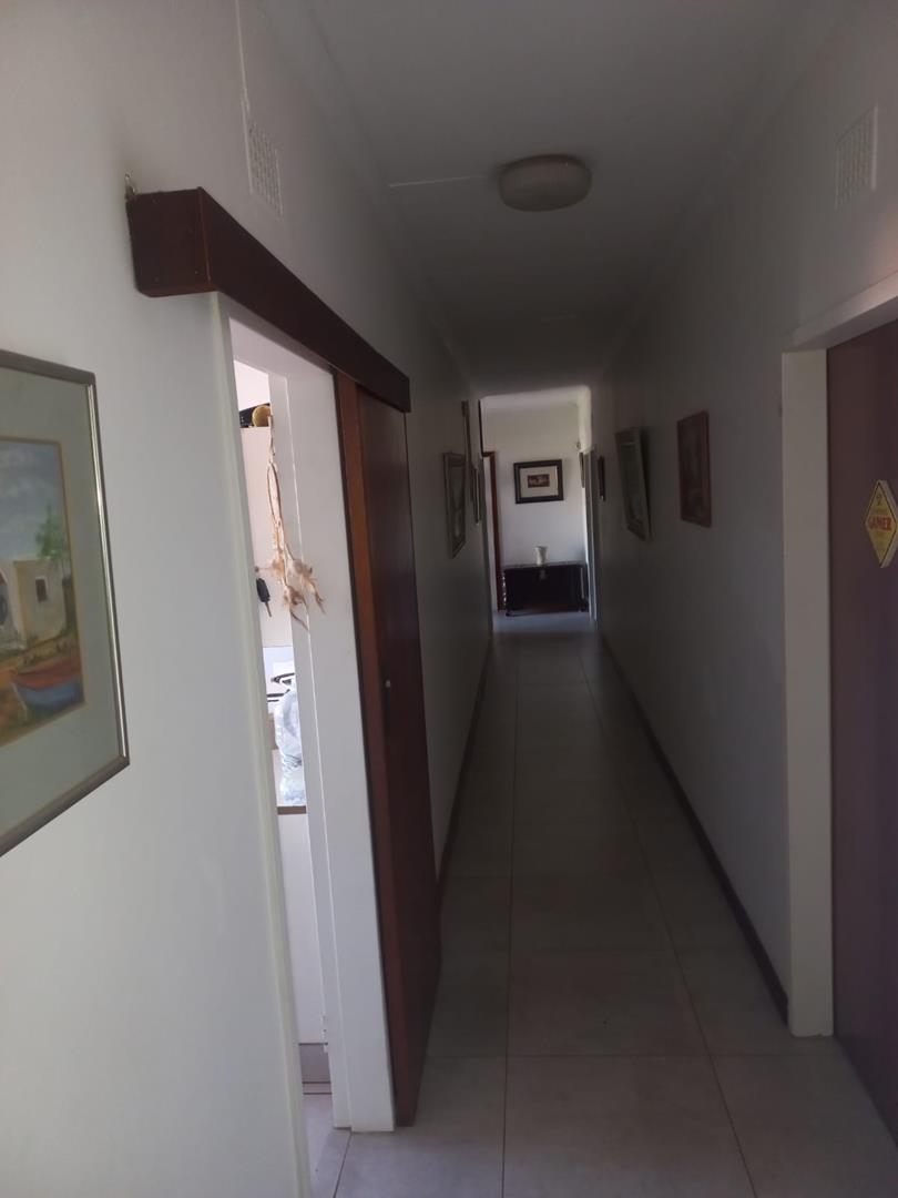 4 Bedroom Property for Sale in Lyttelton Manor Gauteng