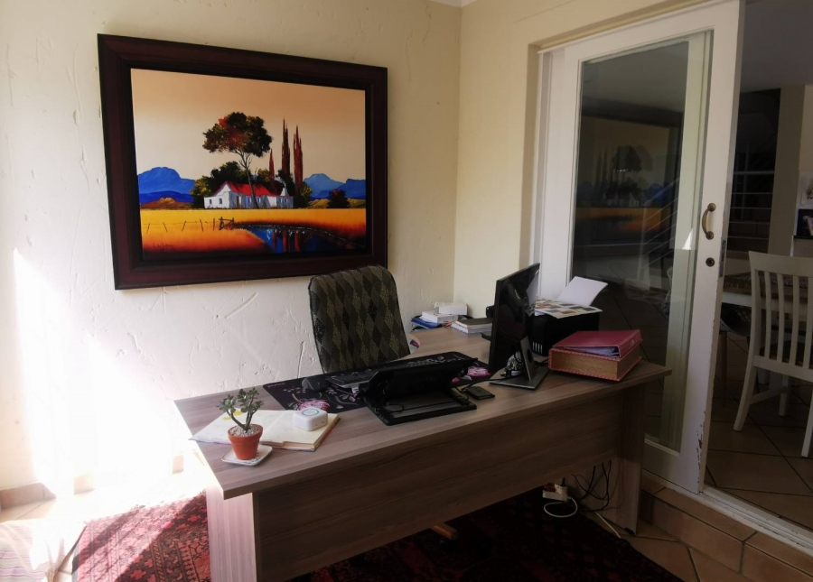 To Let 3 Bedroom Property for Rent in Woodlands Estate Gauteng