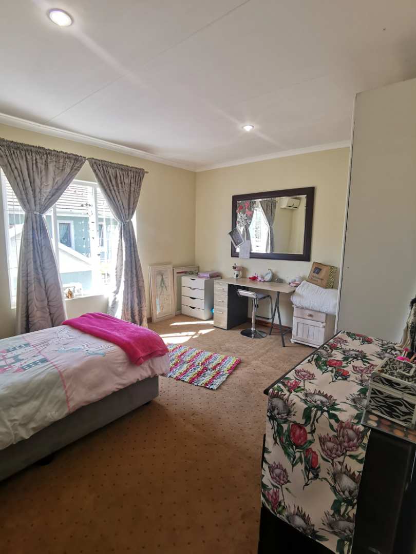 To Let 3 Bedroom Property for Rent in Woodlands Estate Gauteng