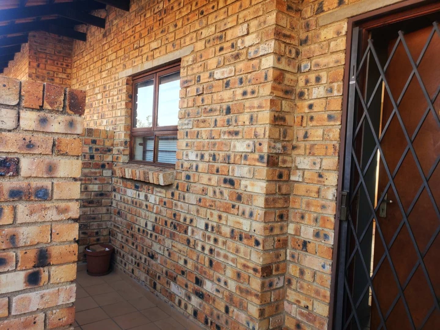 2 Bedroom Property for Sale in Boundary Park Gauteng