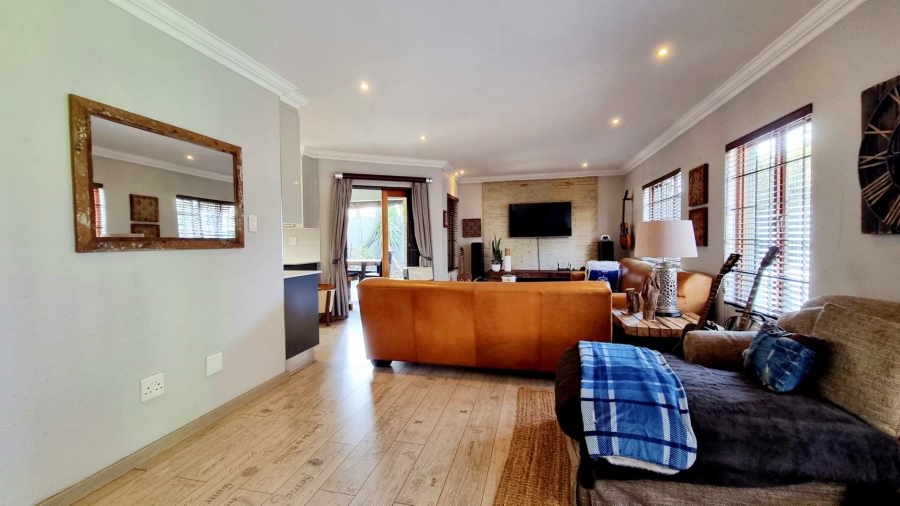 3 Bedroom Property for Sale in New Redruth Gauteng