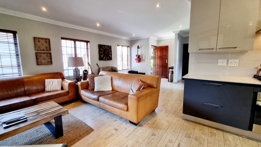 3 Bedroom Property for Sale in New Redruth Gauteng