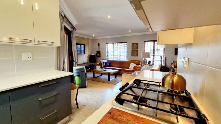 3 Bedroom Property for Sale in New Redruth Gauteng