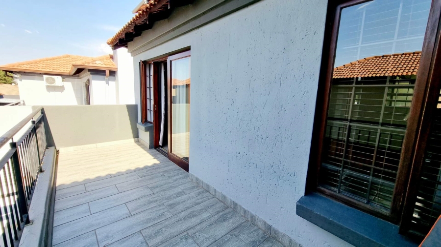 3 Bedroom Property for Sale in New Redruth Gauteng