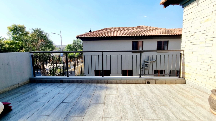 3 Bedroom Property for Sale in New Redruth Gauteng