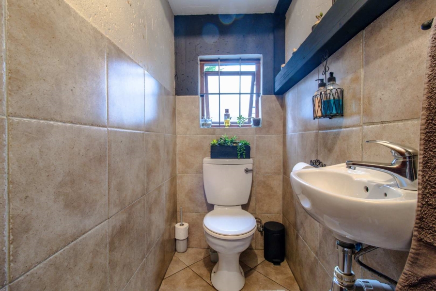 3 Bedroom Property for Sale in New Redruth Gauteng