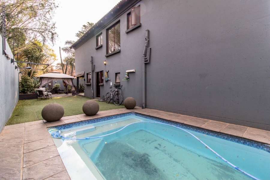 3 Bedroom Property for Sale in New Redruth Gauteng