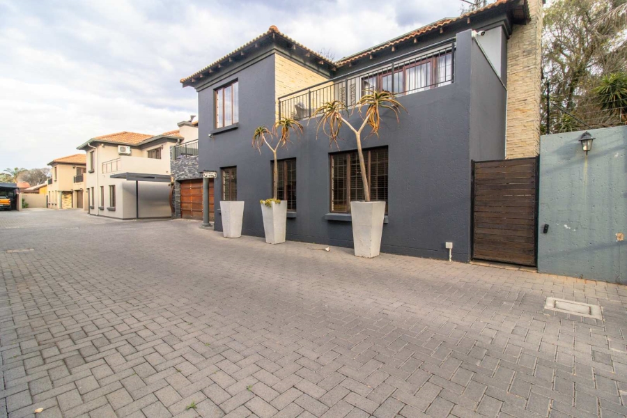 3 Bedroom Property for Sale in New Redruth Gauteng