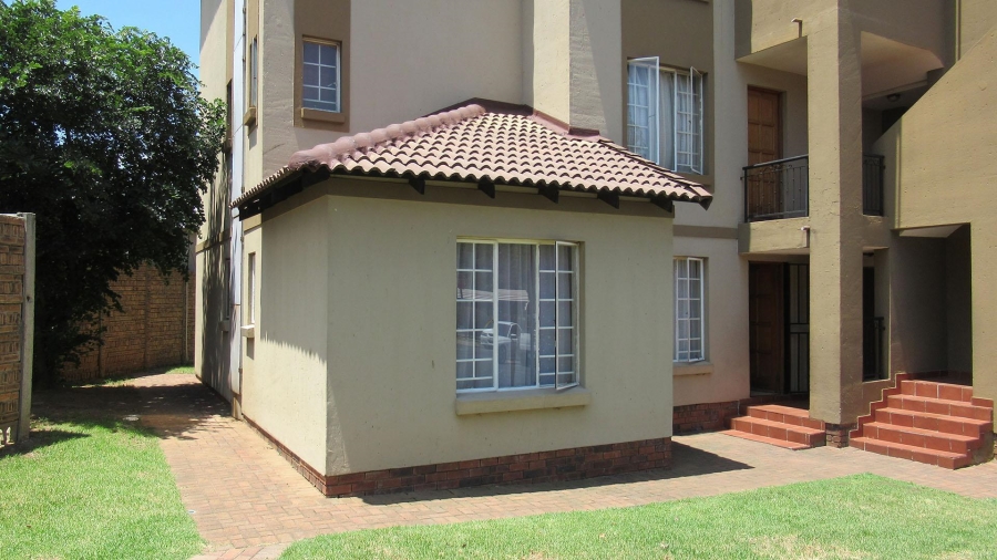 3 Bedroom Property for Sale in Meredale Gauteng
